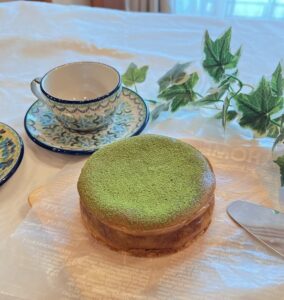 おかやえむです。 季節も変わり新緑の季節 米粉の抹茶チーズケ […]